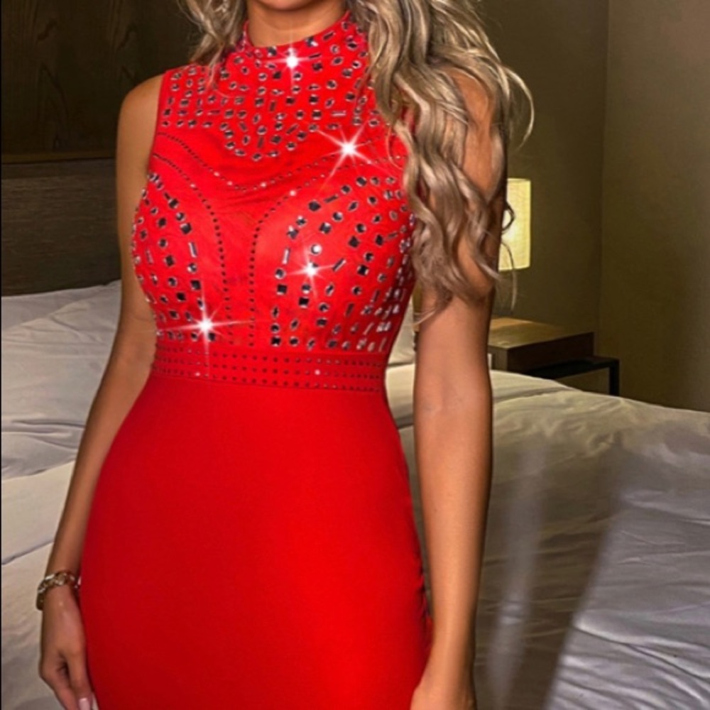 NWT Midi Bright Red Spandex Dress ❤️❤️